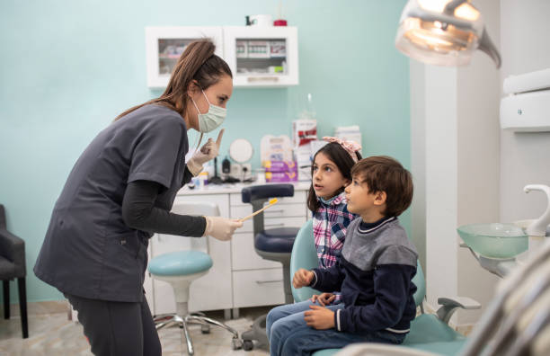 Best Dental Bonding  in Altoona, WI